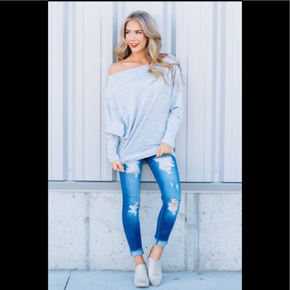 ✨LAST ONE✨ Off Shoulder Dolman Top - Picture 8 of 8